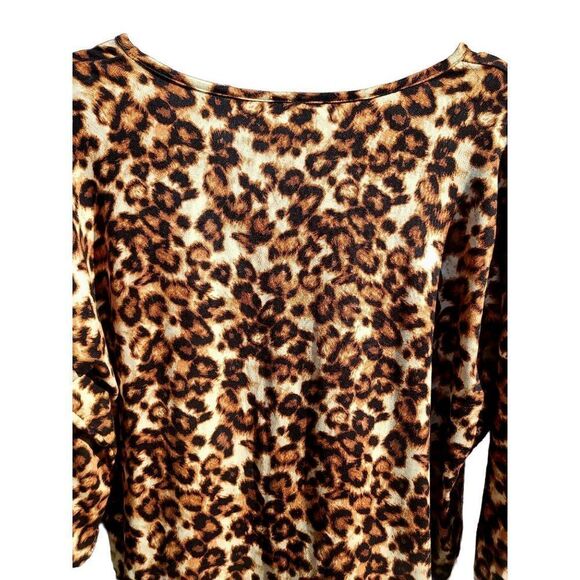 Cool Madden Leopard blouse size Medium. - Picture 7 of 9